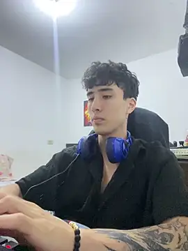 gojo satoru 18 online show from February 2026 10:15:01 PM