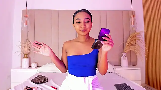 GabrielaLugo online show from March 2025 11:41:01 AM