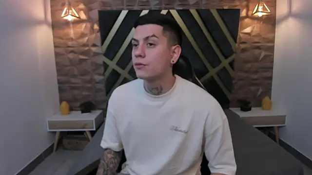 Yeiko Romero  online show from February 2025 05:12:01 PM