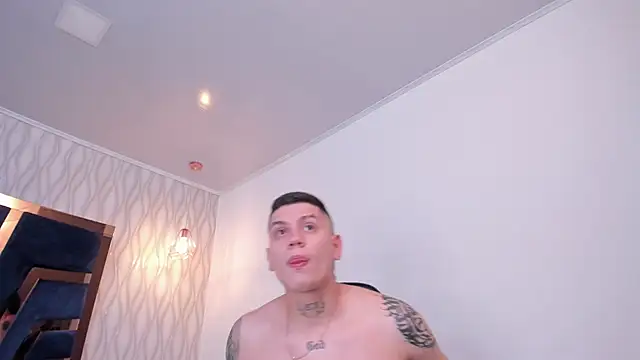 Yeiko Romero  online show from February 2025 05:20:02 PM