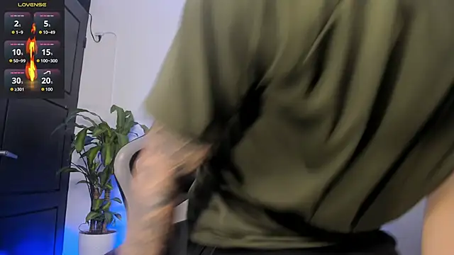 Yeiko Romero  online show from October 2025 04:12:01 AM