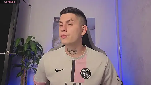 Yeiko Romero  online show from March 2026 11:23:01 PM