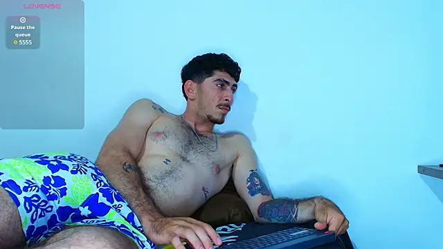 Thomass00 online show from December 2024 03:36:01 AM