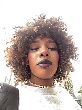 TIFFANYYSTAR online show from February 2025 01:19:02 PM