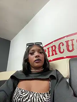 TIFFANYYSTAR online show from October 2025 01:54:02 PM