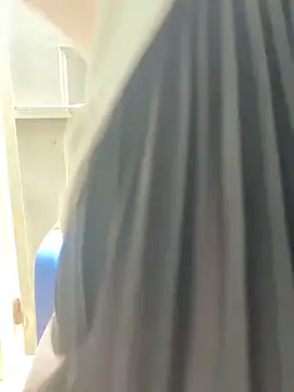 Bella cum online show from March 2025 02:43:01 AM