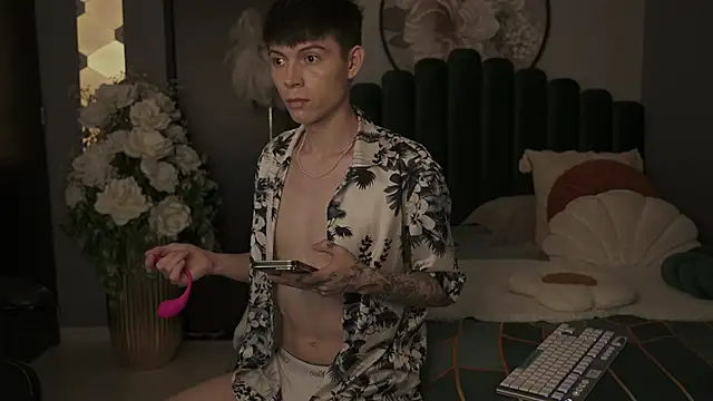 IsmaelRichardson online show from March 2025 05:02:02 PM