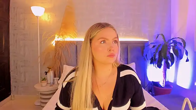 GaiaBaker online show from December 2025 02:02:02 PM