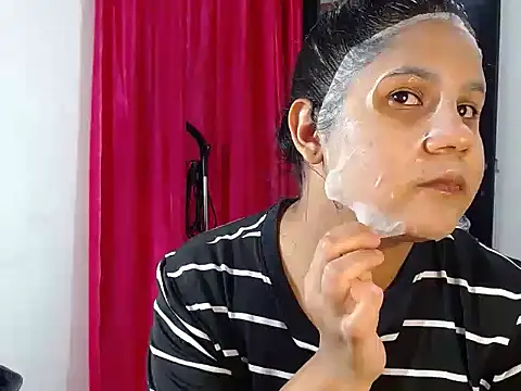 Snapshot of clarkpao chatting on December 2025 03:26:02 AM clarkpao online show from December 2025 03:26:02 AM