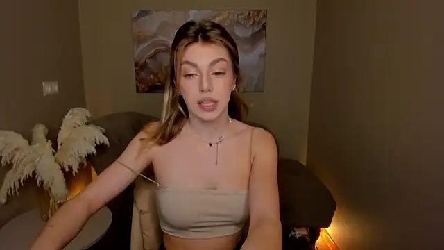 MollyMeltorr online show from October 2025 12:18:02 AM