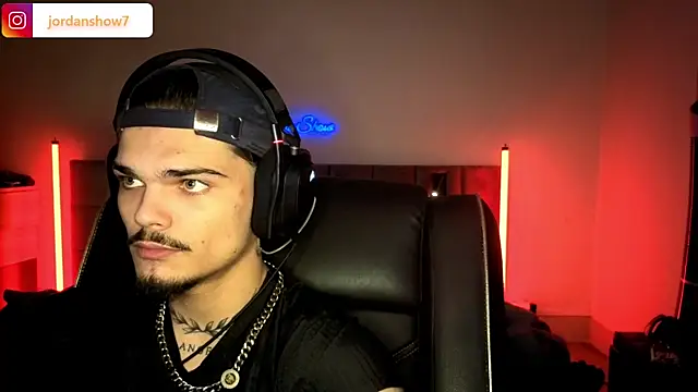 JordanShow online show from November 2025 06:41:02 PM