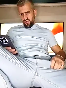 GrofLicno online show from November 2025 07:08:02 PM