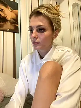 Liya my online show from November 2025 06:01:02 PM