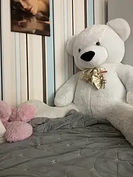 Liya my online show from November 2025 10:43:02 PM