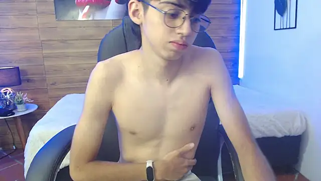 jhoellx online show from December 2024 03:26:01 PM