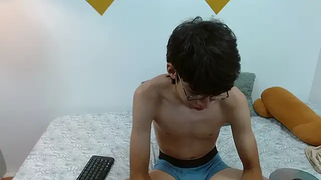 jhoellx online show from January 2025 03:36:02 PM