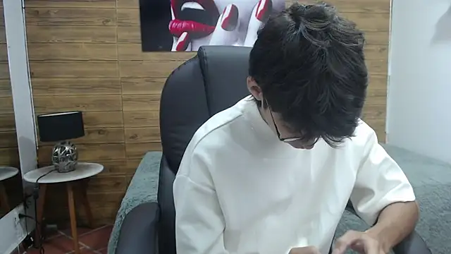 jhoellx online show from January 2025 12:25:02 PM