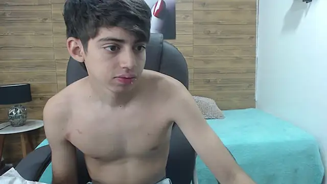 jhoellx online show from February 2025 01:11:01 PM