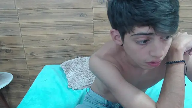 jhoellx online show from February 2025 04:14:01 PM