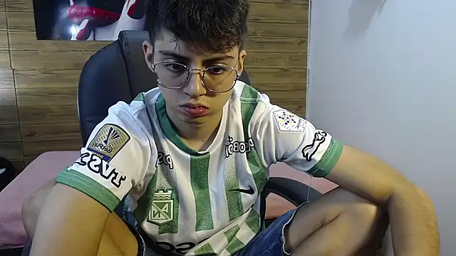 jhoellx online show from September 2025 07:27:02 PM