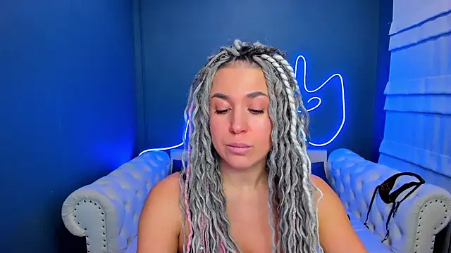 rock n roxy online show from February 2026 01:10:02 AM