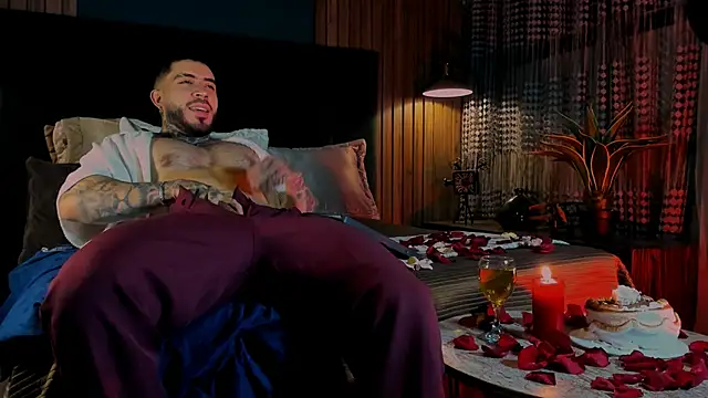 Snapshot of LeoSalvatore_ chatting on February 2025 03:52:02 AM LeoSalvatore online show from February 2025 03:52:02 AM