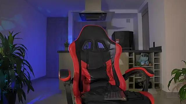 Snapshot of LeoSalvatore_ chatting on September 2025 03:39:02 AM LeoSalvatore online show from September 2025 03:39:02 AM