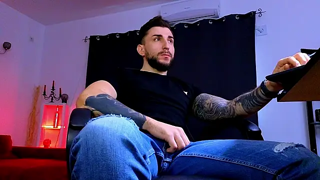 MightyAaron66 online show from February 2026 07:51:01 AM