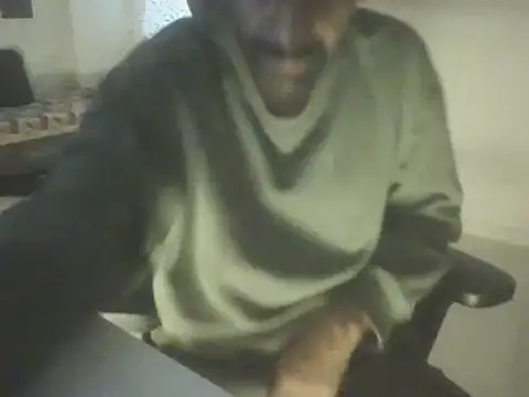 Snapshot of dominanthubby chatting on December 2024 12:14:02 PM dominanthubby online show from December 2024 12:14:02 PM