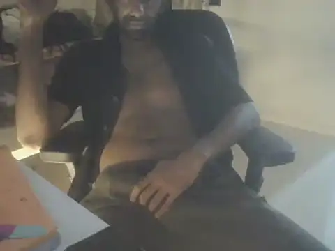 Snapshot of dominanthubby chatting on December 2024 03:56:02 PM dominanthubby online show from December 2024 03:56:02 PM