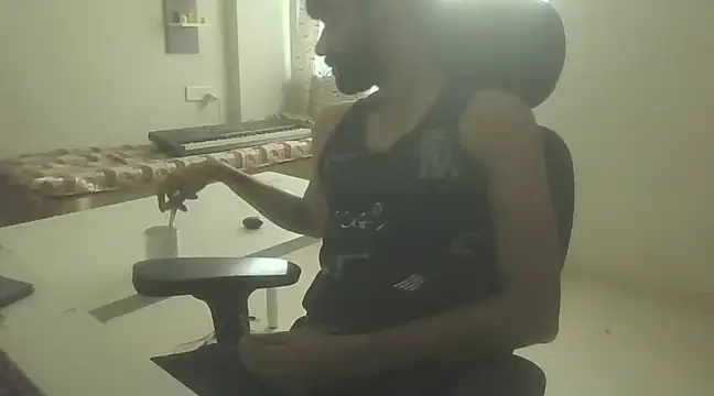 Snapshot of dominanthubby chatting on December 2024 10:34:01 AM dominanthubby online show from December 2024 10:34:01 AM