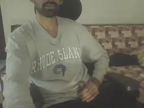 Snapshot of dominanthubby chatting on February 2025 03:56:02 AM dominanthubby online show from February 2025 03:56:02 AM