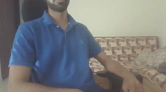 Snapshot of dominanthubby chatting on March 2025 09:18:02 AM dominanthubby online show from March 2025 09:18:02 AM