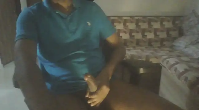 Snapshot of dominanthubby chatting on March 2025 04:51:02 PM dominanthubby online show from March 2025 04:51:02 PM