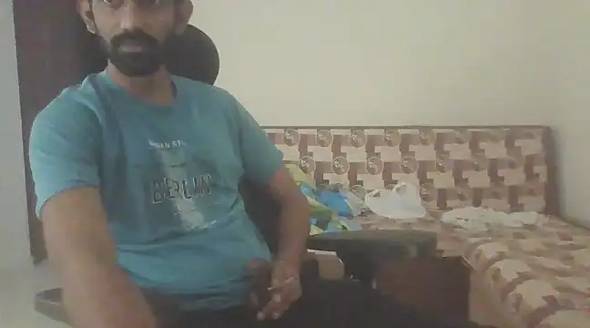 Snapshot of dominanthubby chatting on March 2025 08:55:02 AM dominanthubby online show from March 2025 08:55:02 AM