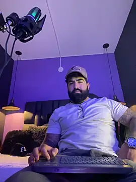 Lyon vach online show from October 2025 08:46:02 PM