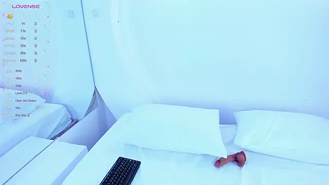 NanaOsaky online show from February 2025 12:26:02 PM