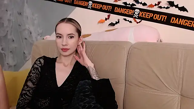 AmbrielHailey online show from November 2025 12:32:01 AM