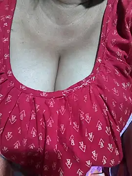 Snapshot of Rinki_Guptaa chatting on January 2025 09:10:01 PM Rinki Guptaa online show from January 2025 09:10:01 PM