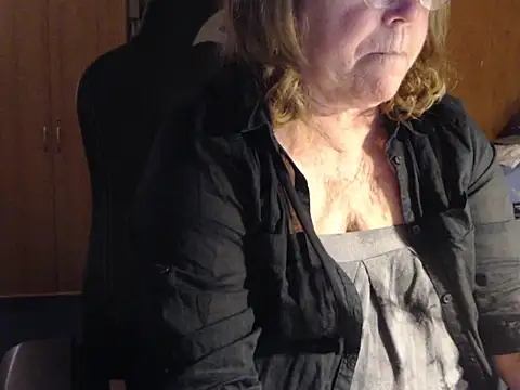  sunshine   online show from February 2025 05:01:02 PM