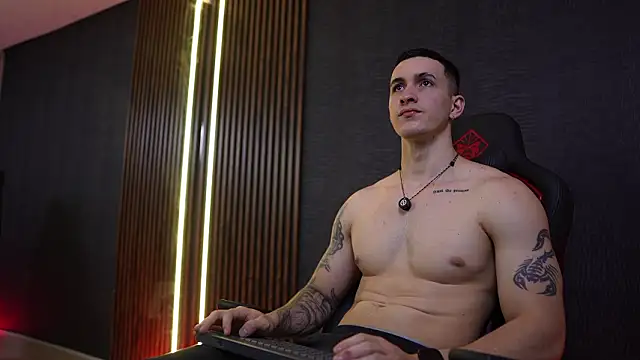 Snapshot of JacksonOlsenn chatting on February 2026 08:57:02 PM JacksonOlsenn online show from February 2026 08:57:02 PM