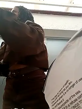 NINA 18 YEARS online show from February 2025 07:52:02 PM