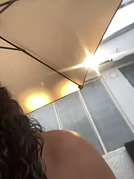 NINA 18 YEARS online show from February 2025 07:06:02 PM