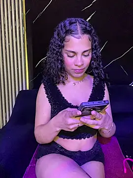 NINA 18 YEARS online show from March 2025 11:45:01 PM