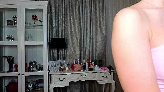 AnneFoxy online show from December 2025 07:26:02 AM