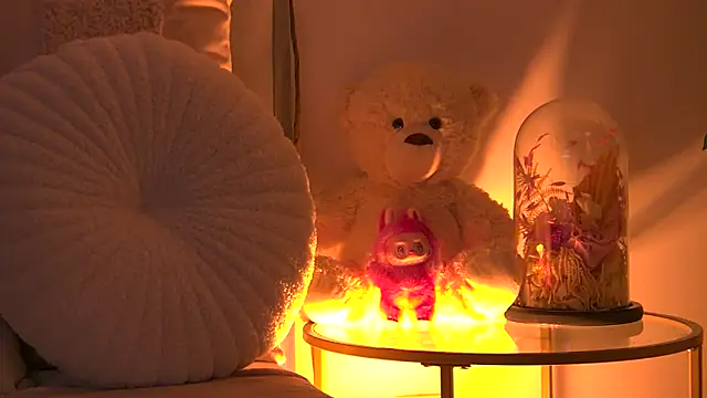 AngeliqueSkye online show from October 2025 03:14:01 AM