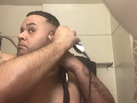 Snapshot of fatboyjayohh126 chatting on December 2024 10:49:02 PM fatboyjayohh126 online show from December 2024 10:49:02 PM