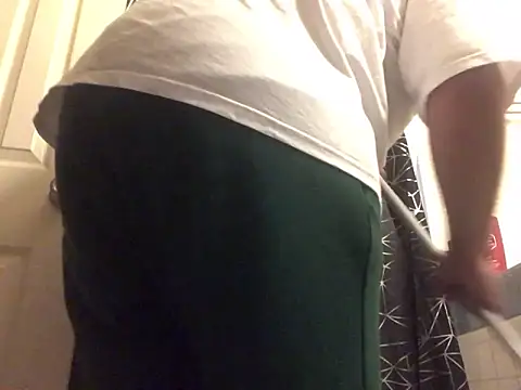 Snapshot of fatboyjayohh126 chatting on December 2024 02:14:02 AM fatboyjayohh126 online show from December 2024 02:14:02 AM