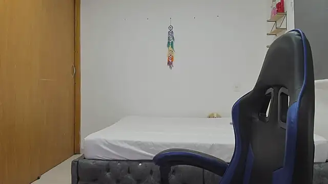 Samanthagax online show from December 2025 12:24:02 PM