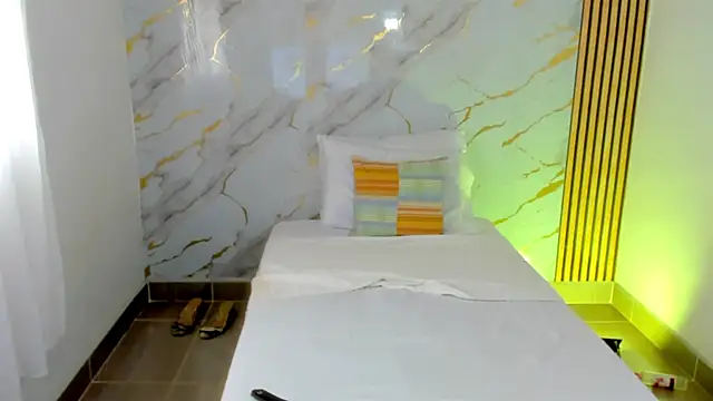 Snapshot of coralcarter1 chatting on October 2025 05:46:01 PM coralcarter1 online show from October 2025 05:46:01 PM